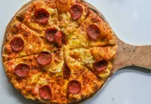 Swedish prisoners hold guards hostage, demand for pizza,