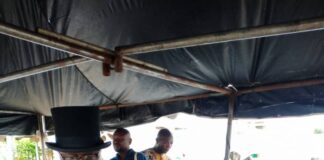 Pere of Tarakiri Kingdom attends the Ogba-Urhie Cultural Carnival